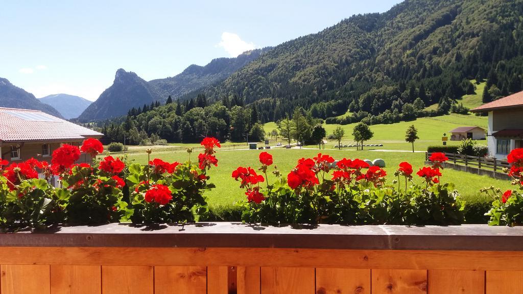 Ferienwohnung mit Bergblick Unterammergau Exterior foto
